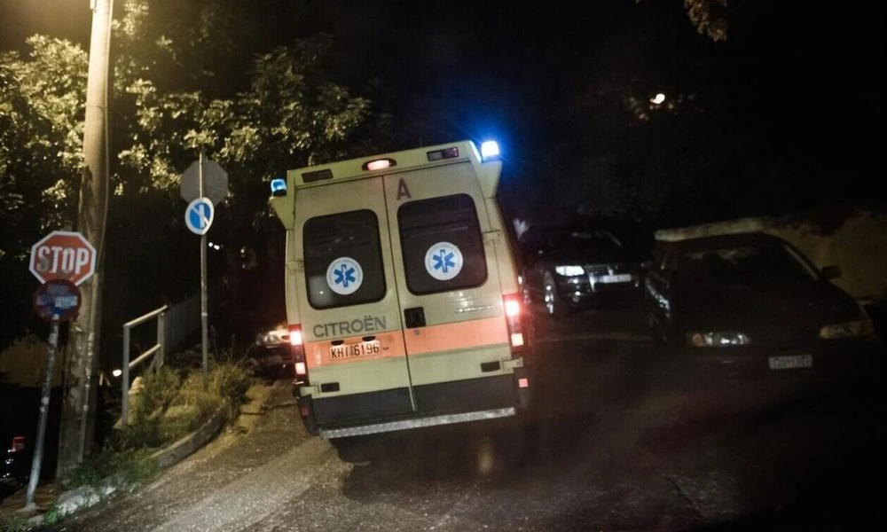 Τροχαίο δυστύχημα στο Σκαραμαγκά: Εκτροπή αυτοκινήτου με 1 νεκρό και μία τραυματία